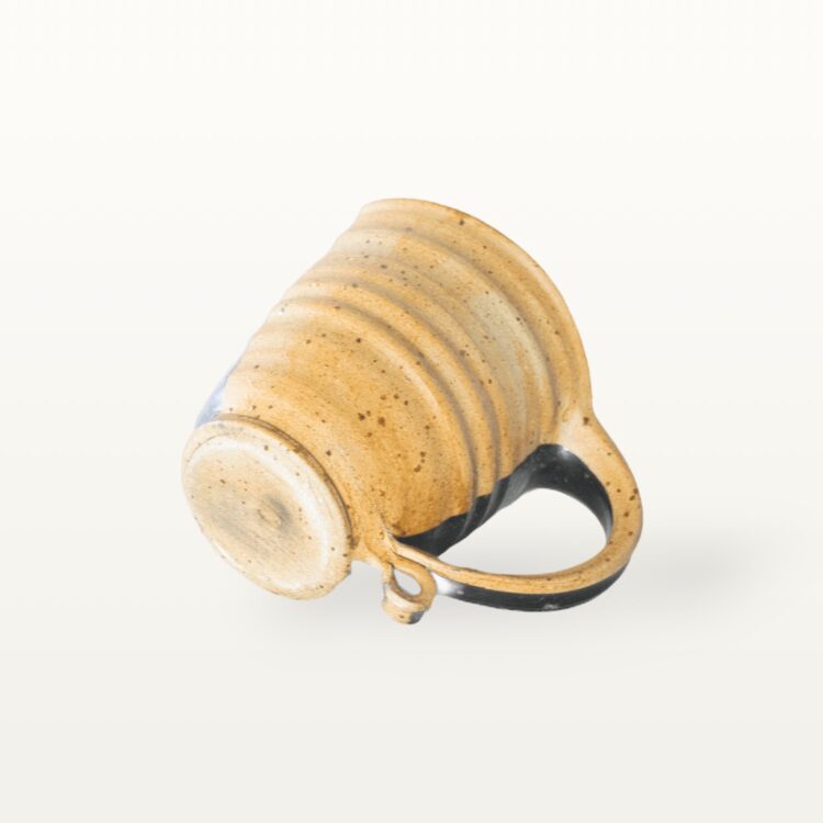 Große bauchige Tasse mit schmalem Fuß - braun und schwarz – Bild 5
