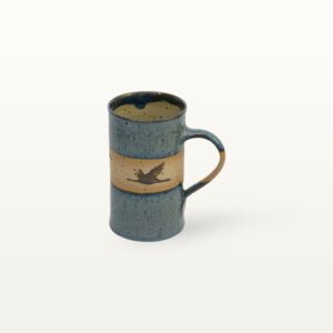Zylindrische Keramik Kaffeetasse, handgemacht mit Kranichmotiv