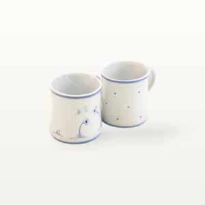 Keramik Kaffeetasse weiß blau handgemacht in zwei Varianten