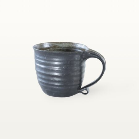 Große, natürliche Keramiktasse - blau und schwarz