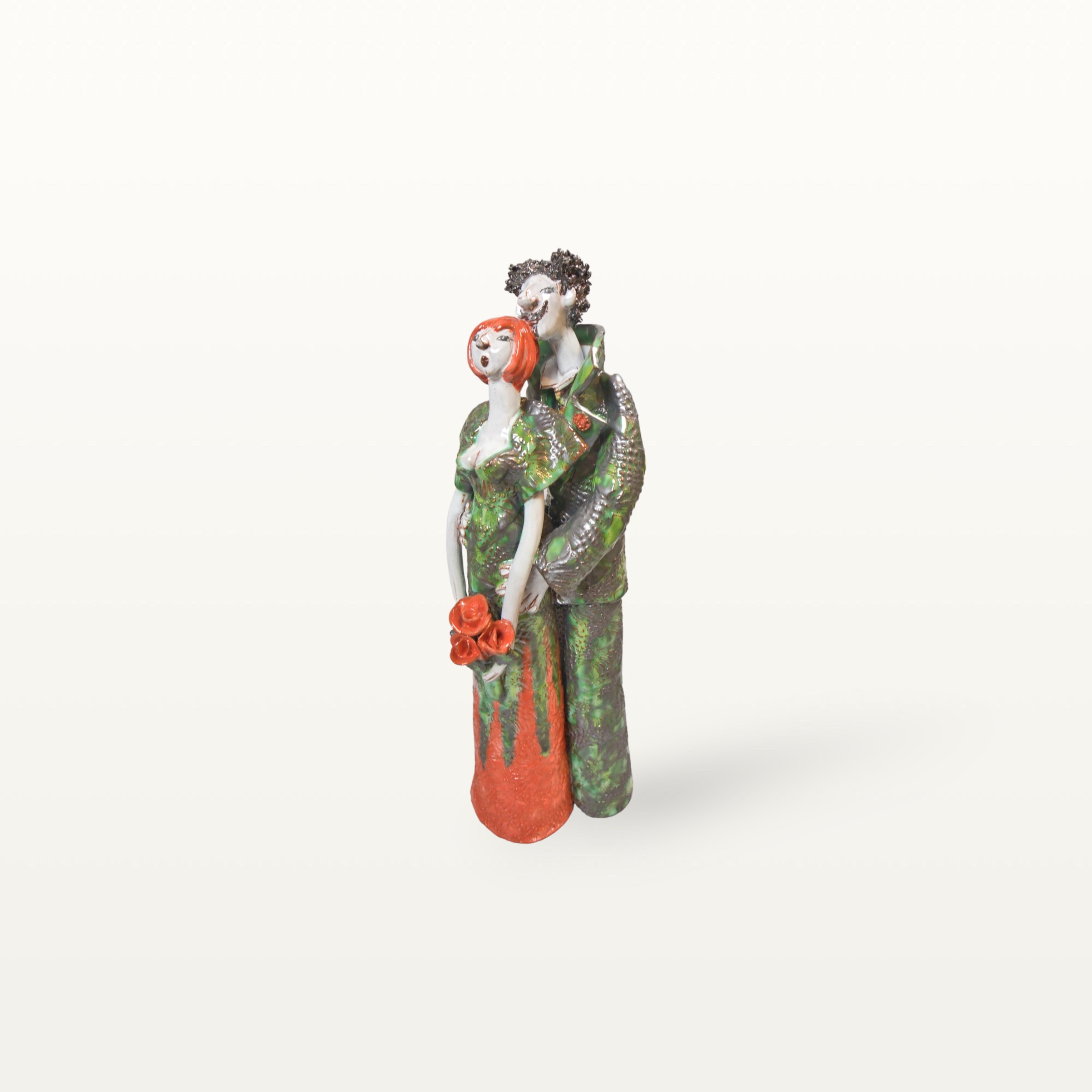 Schicke Liebespärchen Figur aus Keramik